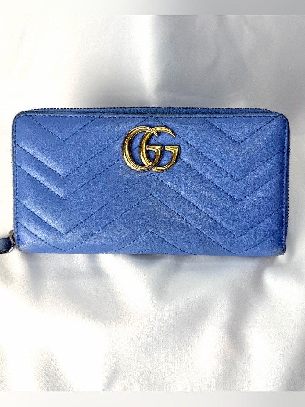 Gucci GG Marmont Zip Around Wallet Blue Leather with Gold Hardware and Dustbag
